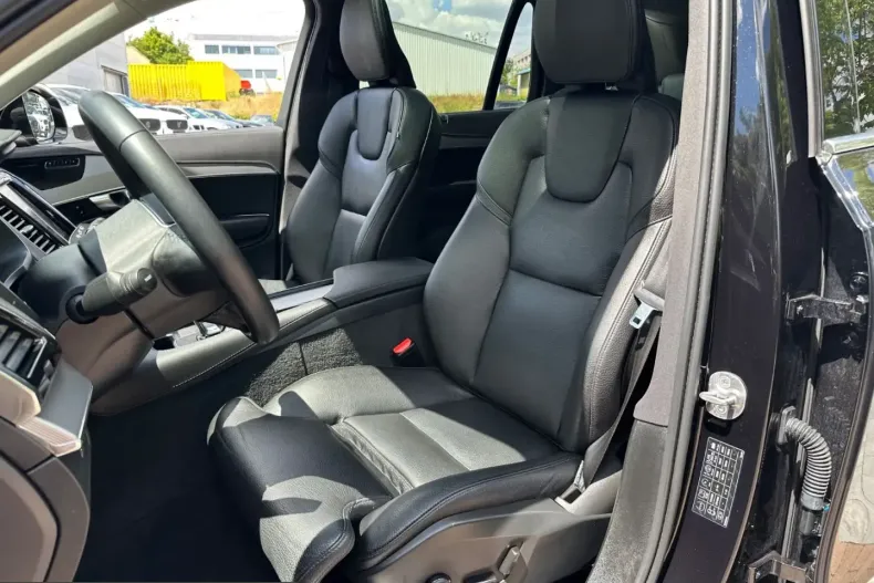 Volvo XC90 din 2022 cu 61.500 km - oferta VOL240166 - foto 10