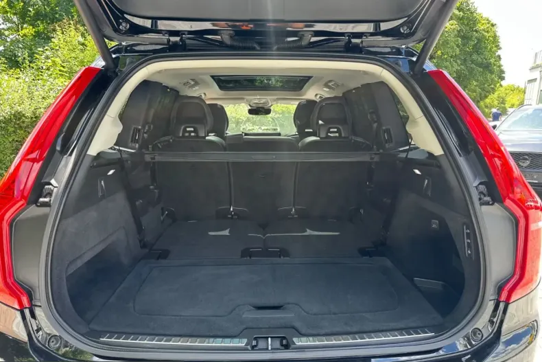 Volvo XC90 din 2022 cu 61.500 km - oferta VOL240166 - foto 19