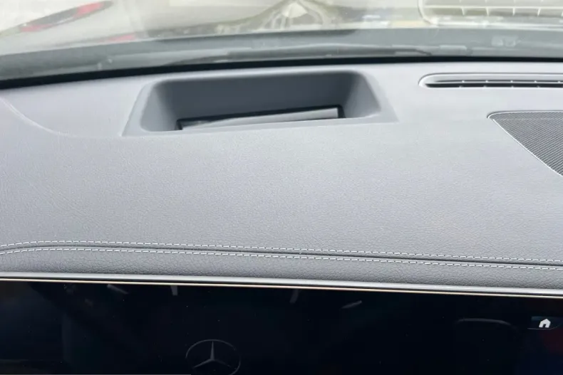 Mercedes-Benz CLA 200 (Clasa CLA) din 2024 cu 12.100 km - oferta MER240170 - foto 27