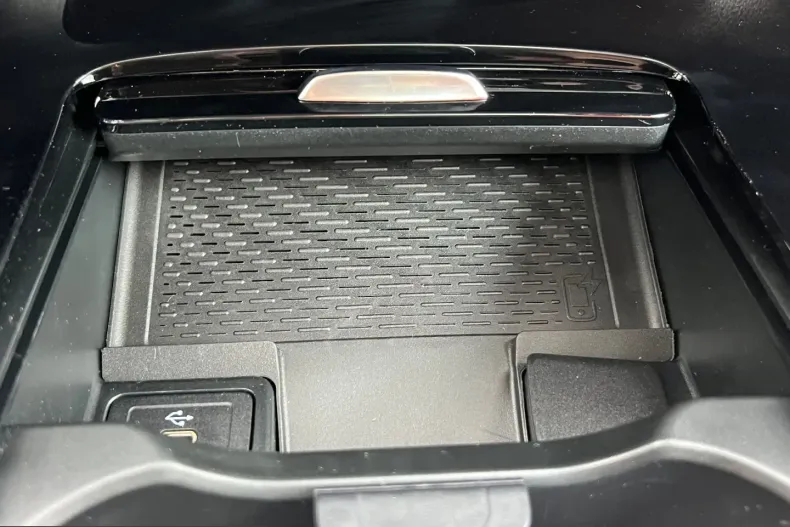Mercedes-Benz CLA 200 (Clasa CLA) din 2024 cu 12.100 km - oferta MER240170 - foto 28