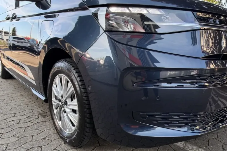 Volkswagen T7 Multivan din 2025 cu 10.000 km - oferta VOL240175 - foto 8