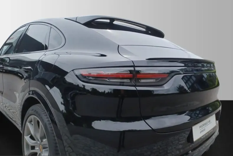 Porsche Cayenne din 2023 cu 49.759 km - oferta POR240178 - foto 9