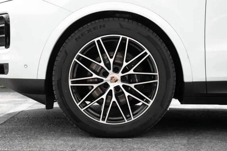 Porsche Cayenne din 2023 cu 24.500 km - oferta POR240181 - foto 6