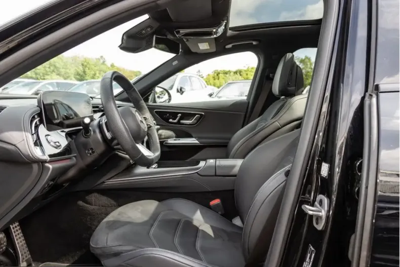 Mercedes-Benz E 220 (Clasa E) din 2025 cu 17.603 km - oferta MER240184 - foto 12