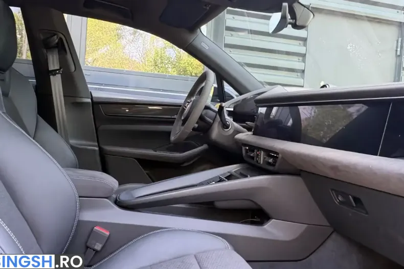 Porsche Macan din 2026 cu 6.780 km - oferta POR240202 - foto 21