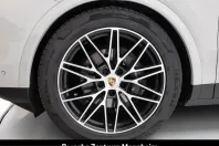 Porsche Cayenne din 2023 cu 24.798 km - oferta POR240210 - foto 8
