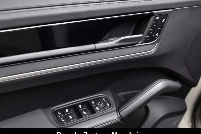Porsche Cayenne din 2023 cu 24.798 km - oferta POR240210 - foto 22