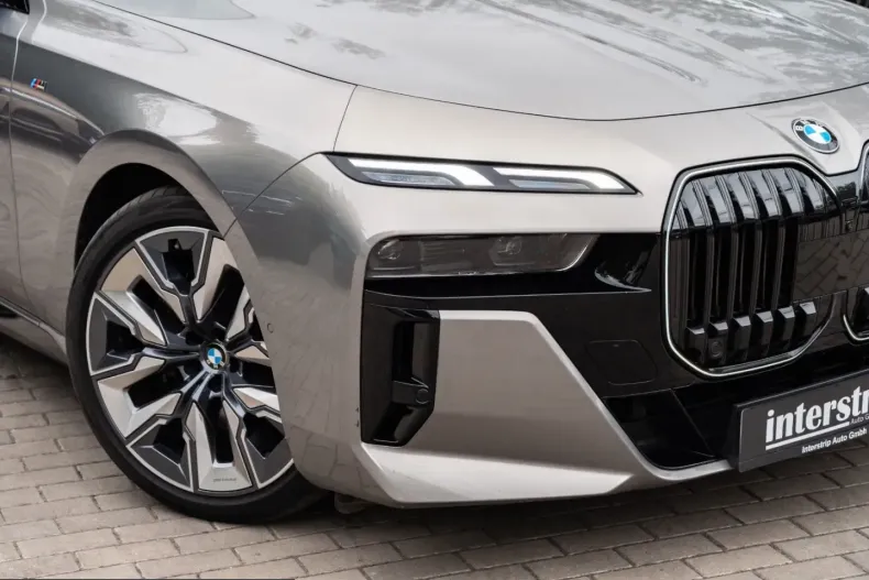 BMW 740 (Seria 7) din 2023 cu 60.500 km - oferta BMW240223 - foto 5