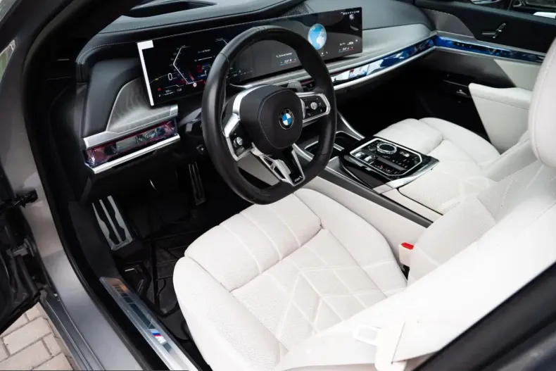 BMW 740 (Seria 7) din 2023 cu 60.500 km - oferta BMW240223 - foto 13