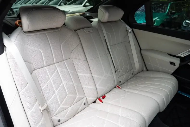 BMW 740 (Seria 7) din 2023 cu 60.500 km - oferta BMW240223 - foto 32