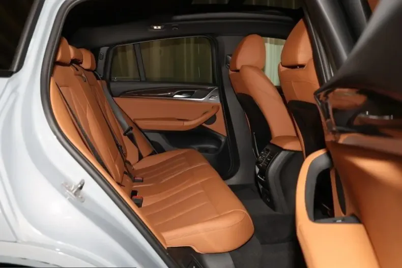 BMW X4 (Seria X) din 2025 cu 23.920 km - oferta BMW240229 - foto 12