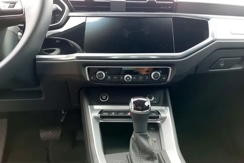 Audi Q3 din 2022 cu 29.500 km - oferta AUD240236 - foto 12