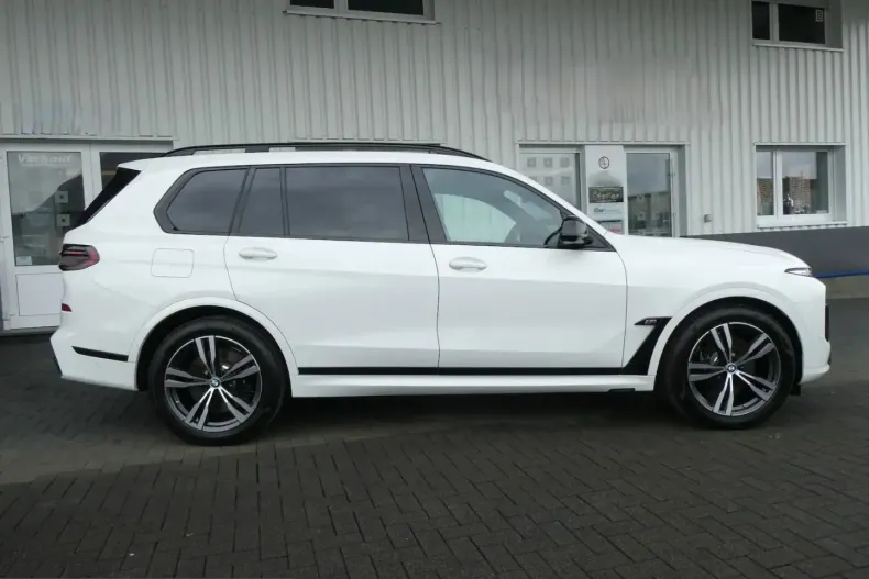 BMW X7 (Seria X) din 2024 cu 19.113 km - oferta BMW240237 - foto 4