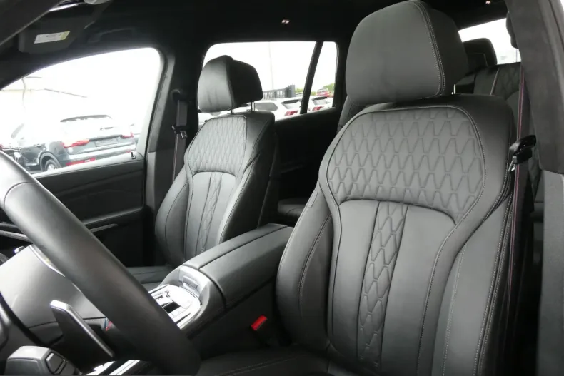 BMW X7 (Seria X) din 2024 cu 19.113 km - oferta BMW240237 - foto 10