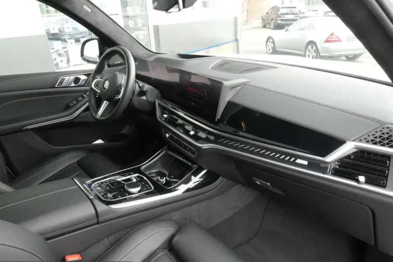BMW X7 (Seria X) din 2024 cu 19.113 km - oferta BMW240237 - foto 12