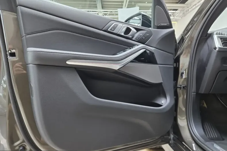 BMW X5 (Seria X) din 2025 cu 18.300 km - oferta BMW240238 - foto 17