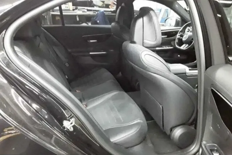 Mercedes-Benz C 200 (Clasa C) din 2023 cu 42.600 km - oferta MER240240 - foto 9