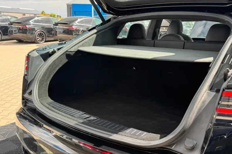 Tesla Model S din 2023 cu 28.200 km - oferta TES240243 - foto 12