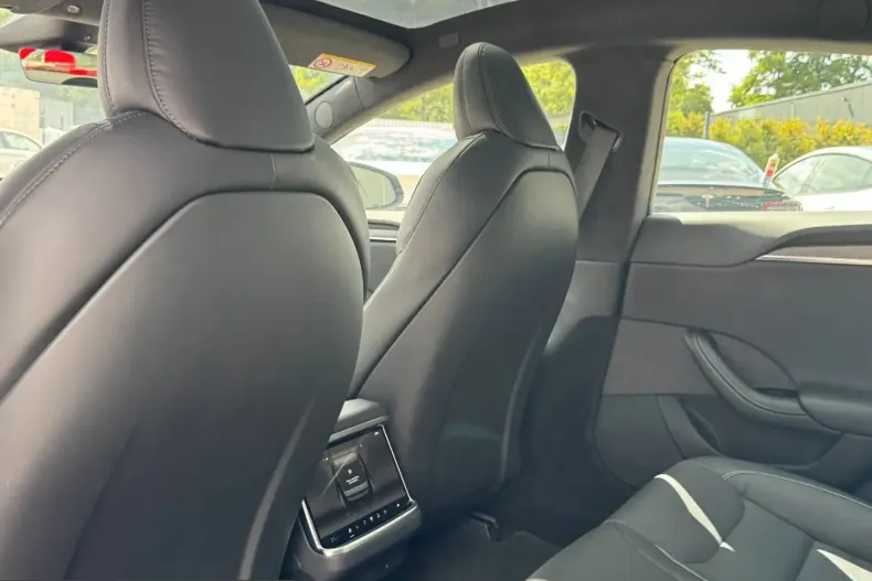 Tesla Model S din 2023 cu 28.200 km - oferta TES240243 - foto 14