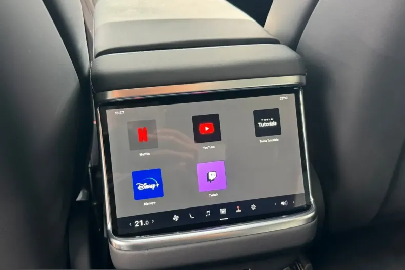 Tesla Model S din 2023 cu 28.200 km - oferta TES240243 - foto 18