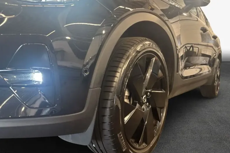 Volvo XC40 din 2025 cu 20.271 km - oferta VOL240246 - foto 6