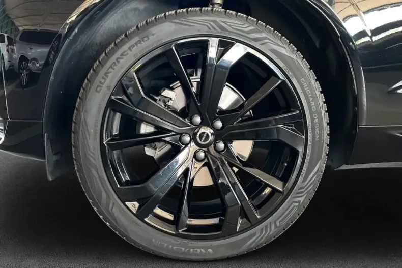 Volvo XC60 din 2025 cu 22.035 km - oferta VOL240249 - foto 7