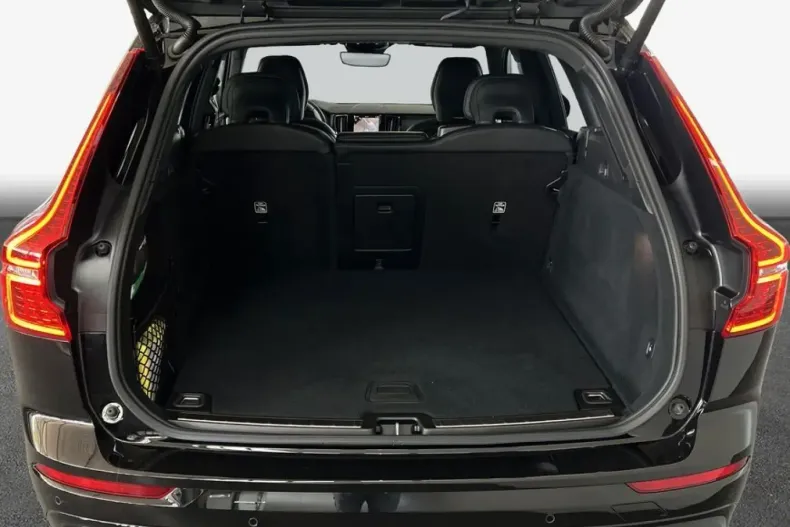 Volvo XC60 din 2025 cu 22.035 km - oferta VOL240249 - foto 8