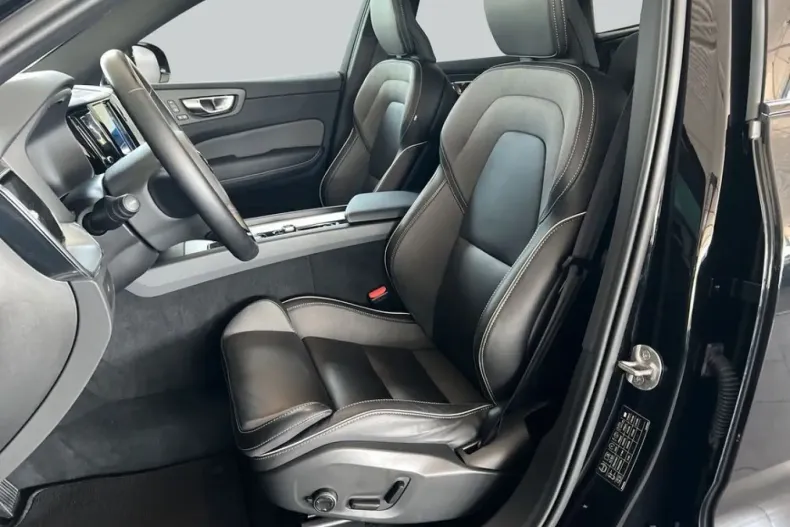 Volvo XC60 din 2025 cu 22.035 km - oferta VOL240249 - foto 10