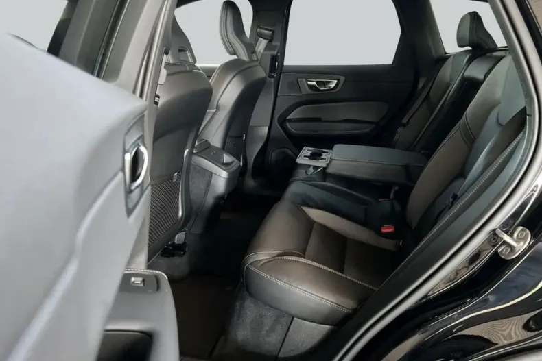 Volvo XC60 din 2025 cu 22.035 km - oferta VOL240249 - foto 11