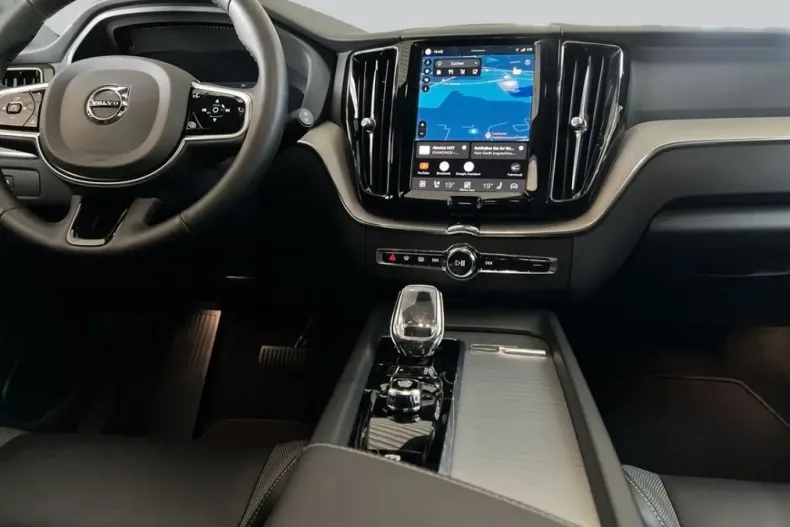 Volvo XC60 din 2025 cu 22.035 km - oferta VOL240249 - foto 14