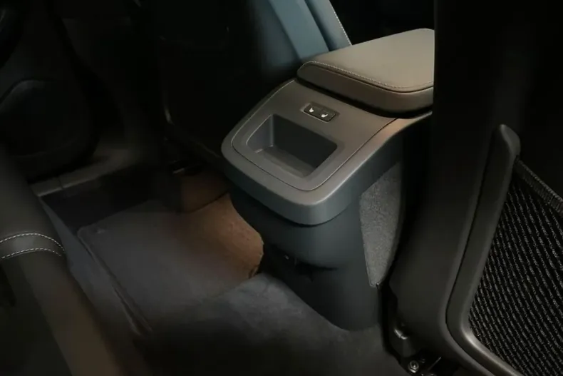 Volvo XC60 din 2025 cu 22.035 km - oferta VOL240249 - foto 22