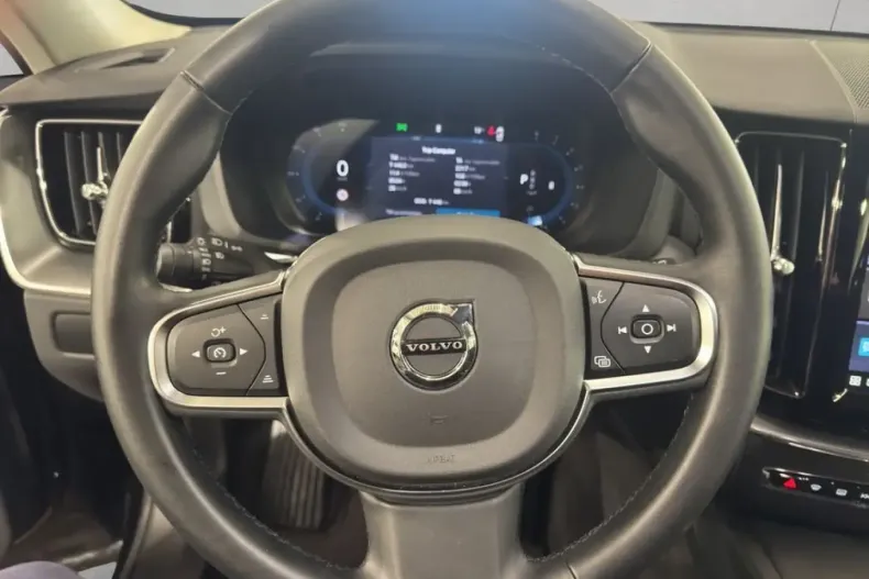 Volvo XC60 din 2025 cu 7.445 km - oferta VOL240250 - foto 9