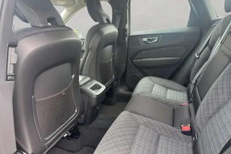 Volvo XC60 din 2024 cu 20.238 km - oferta VOL240251 - foto 15
