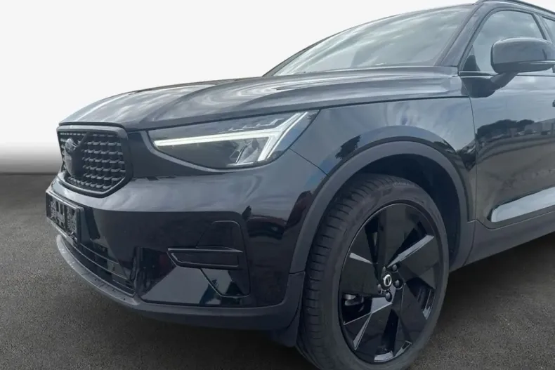 Volvo XC40 din 2025 cu 9.908 km - oferta VOL240252 - foto 6