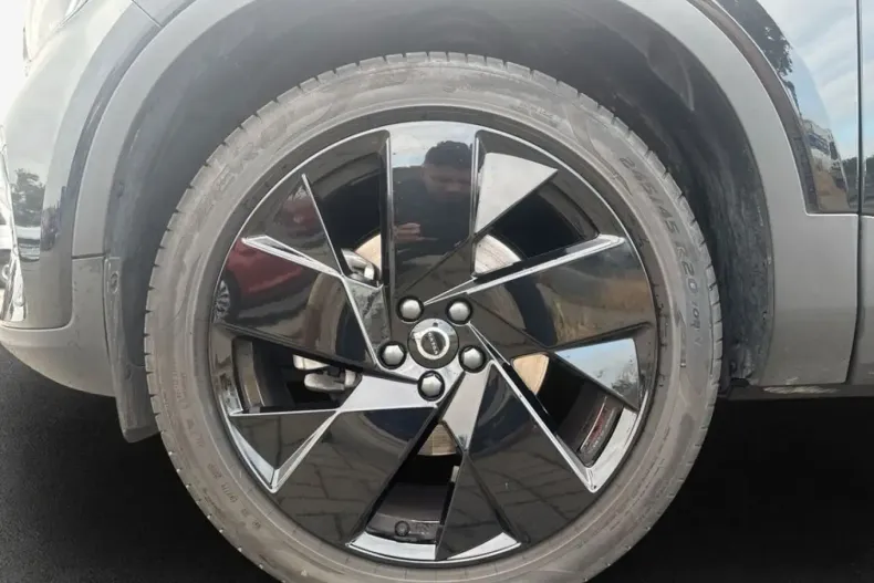 Volvo XC40 din 2025 cu 9.908 km - oferta VOL240252 - foto 7
