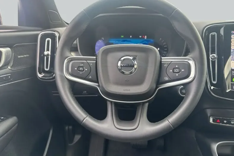 Volvo XC40 din 2025 cu 9.908 km - oferta VOL240252 - foto 16