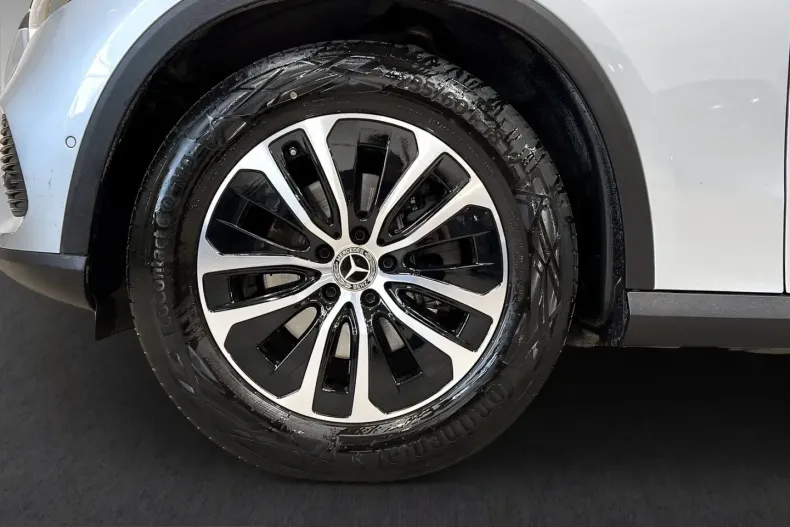 Mercedes-Benz GLC 200 (Clasa GLC) din 2025 cu 9.990 km - oferta MER240253 - foto 4