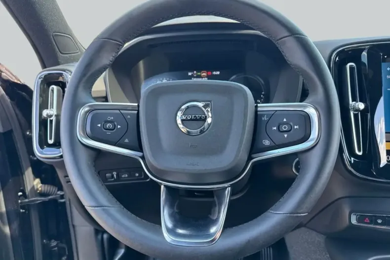 Volvo XC40 din 2023 cu 24.619 km - oferta VOL240254 - foto 16
