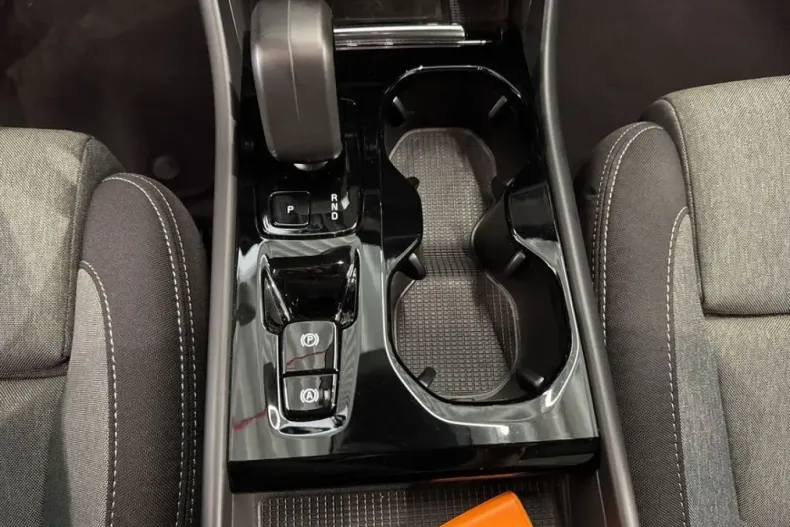 Volvo XC40 din 2023 cu 24.619 km - oferta VOL240254 - foto 23