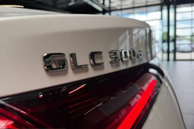 Mercedes-Benz GLC 300 (Clasa GLC) din 2024 cu 41.364 km - oferta MER240256 - foto 24