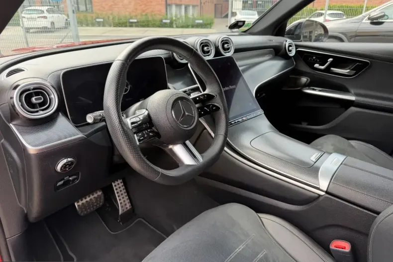 Mercedes-Benz GLC 300 (Clasa GLC) din 2023 cu 40.490 km - oferta MER240279 - foto 12
