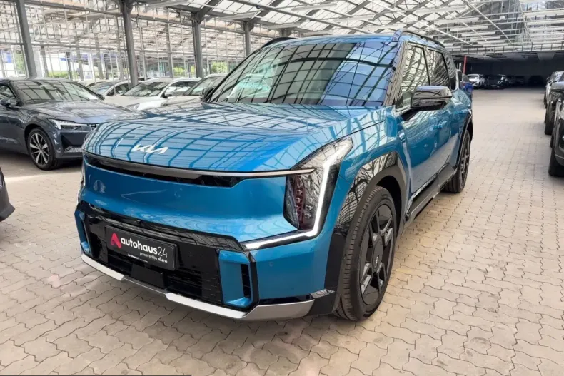Kia EV9 din 2025 cu 15.331 km - oferta KIA240284 - foto 3