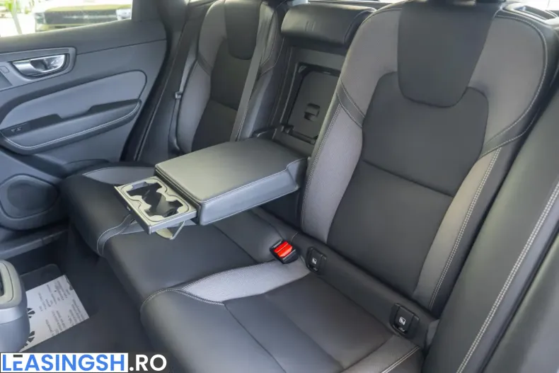 Volvo XC40 din 2022 cu 138.000 km - oferta VOL240307 - foto 23