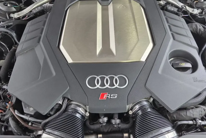 Audi RS6 din 2025 cu 8.190 km - oferta AUD240323 - foto 37