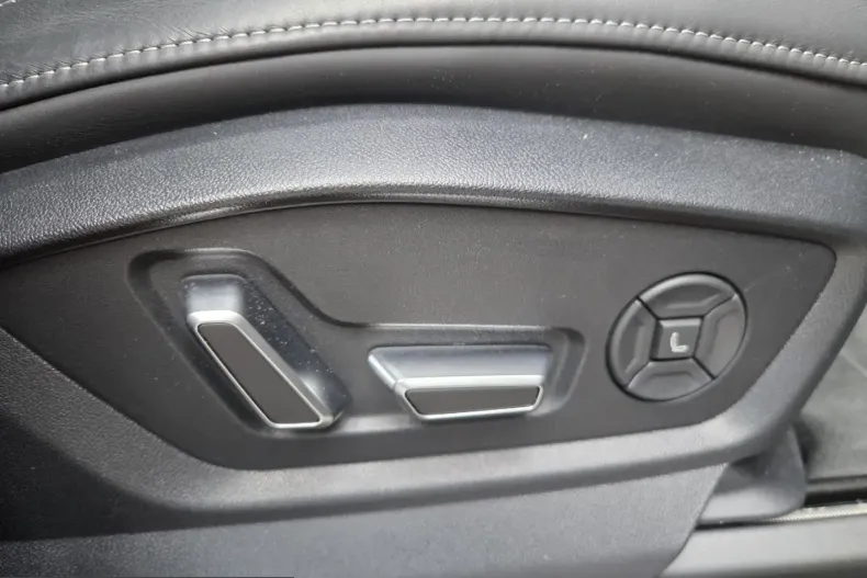 Audi RSQ8 din 2025 cu 9.850 km - oferta AUD240324 - foto 33