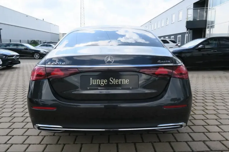 Mercedes-Benz E 220 (Clasa E) din 2025 cu 20.262 km - oferta MER240325 - foto 10