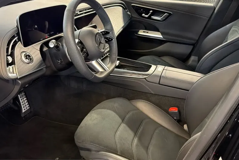 Mercedes-Benz E 450 (Clasa E) din 2025 cu 13.500 km - oferta MER240328 - foto 8