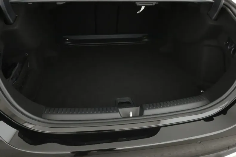 Mercedes-Benz E 450 (Clasa E) din 2025 cu 26.344 km - oferta MER240330 - foto 22