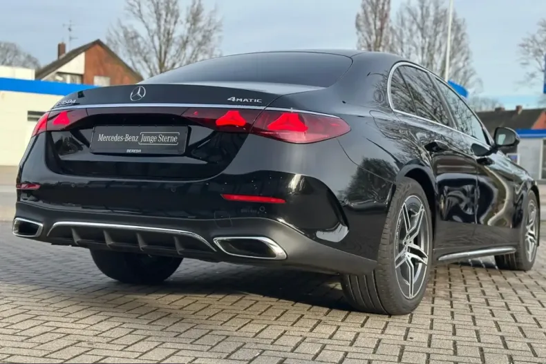 Mercedes-Benz E 450 (Clasa E) din 2025 cu 14.944 km - oferta MER240331 - foto 5