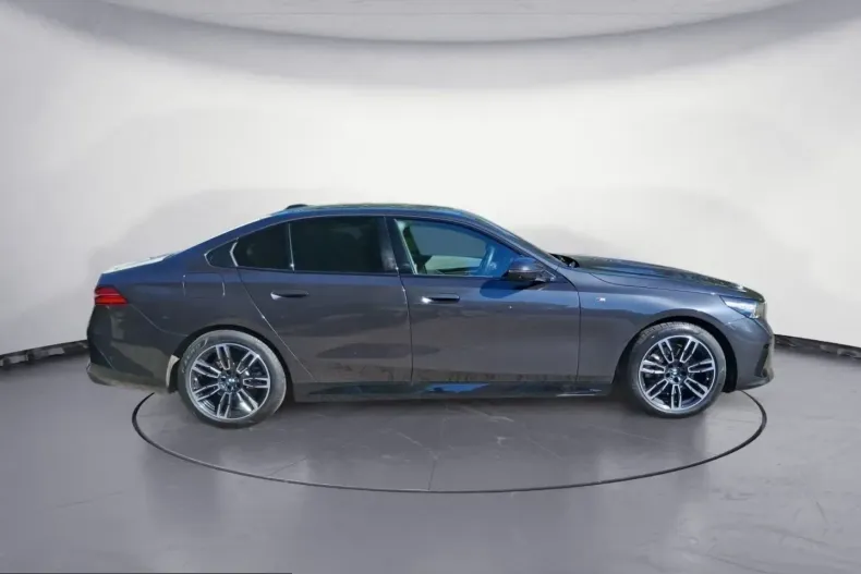BMW 520 (Seria 5) din 2024 cu 28.102 km - oferta BMW240332 - foto 5